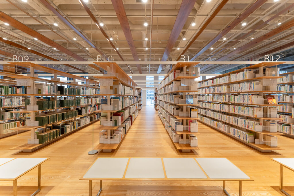 参考図書フロア