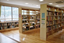 細入図書館